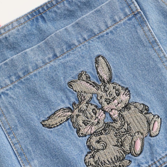 Cider Short Overalls with Bunny Motif - Picture 14 of 15